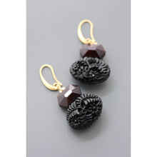 Load image into Gallery viewer, HYLE18 Vintage jet glass and brown earrings
