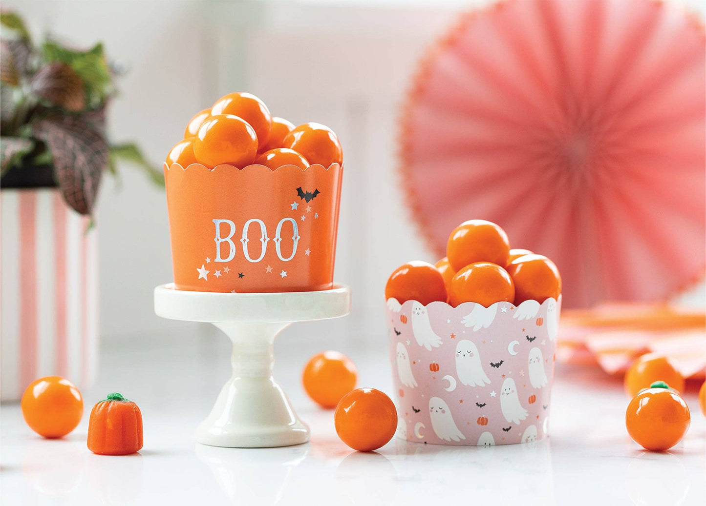 PLCC896 - Holographic Boo Food Cups (50 pcs)