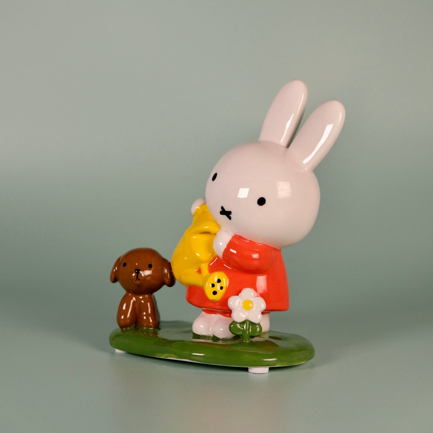 Growing Daisy Figurine