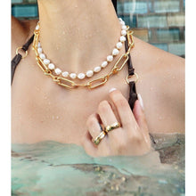 Load image into Gallery viewer, Hailey Pearl Necklace
