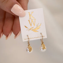 Load image into Gallery viewer, KAITLIN PEARL EARRINGS
