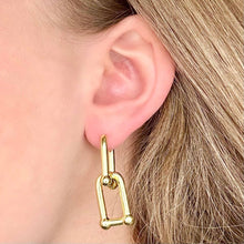 Load image into Gallery viewer, Short U Link Chain Earrings
