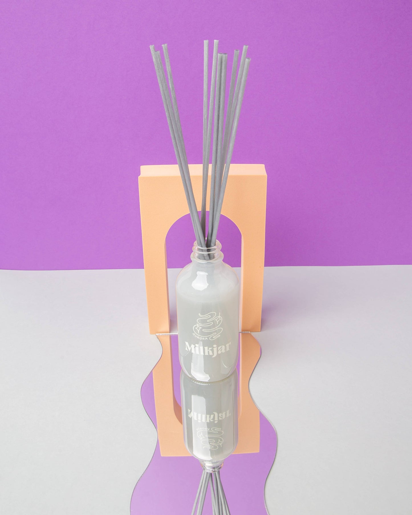 Aurora - Mahogany, Teakwood & Aspen 4oz Reed Diffuser