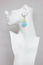 Load image into Gallery viewer, GNDE37 vintage blue and mint glass hook earrings
