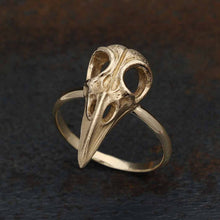 Load image into Gallery viewer, Raven Skull Ring
