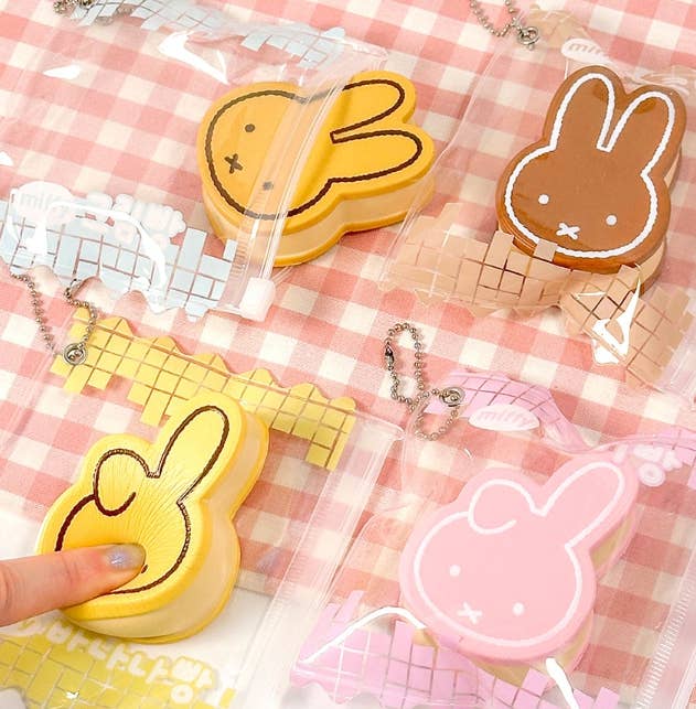 LIMITED!! Miffy Bread Squishy Pouch Keyring