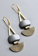 Load image into Gallery viewer, HYLE42 Artdeco Hematite earrings
