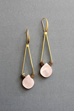 Load image into Gallery viewer, ISLE44 Mother-of-pearl and gold hematite earrings
