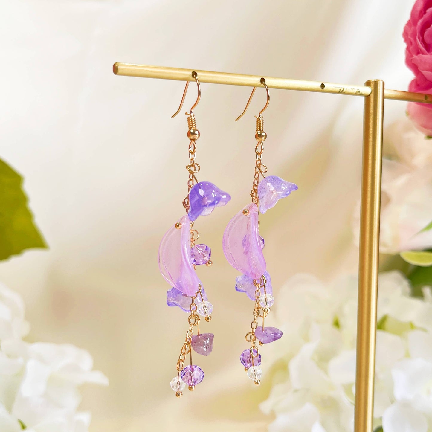 E196 purple flower long dangle drop beads earrings