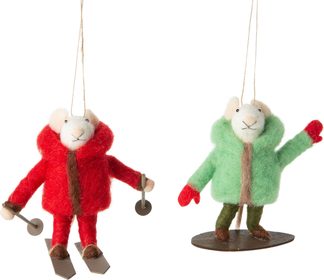 Felt mouse Ornament :  Mouse with skier/snowboarder in puffy coat