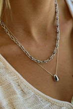 Load image into Gallery viewer, RAINDROP NECKLACE
