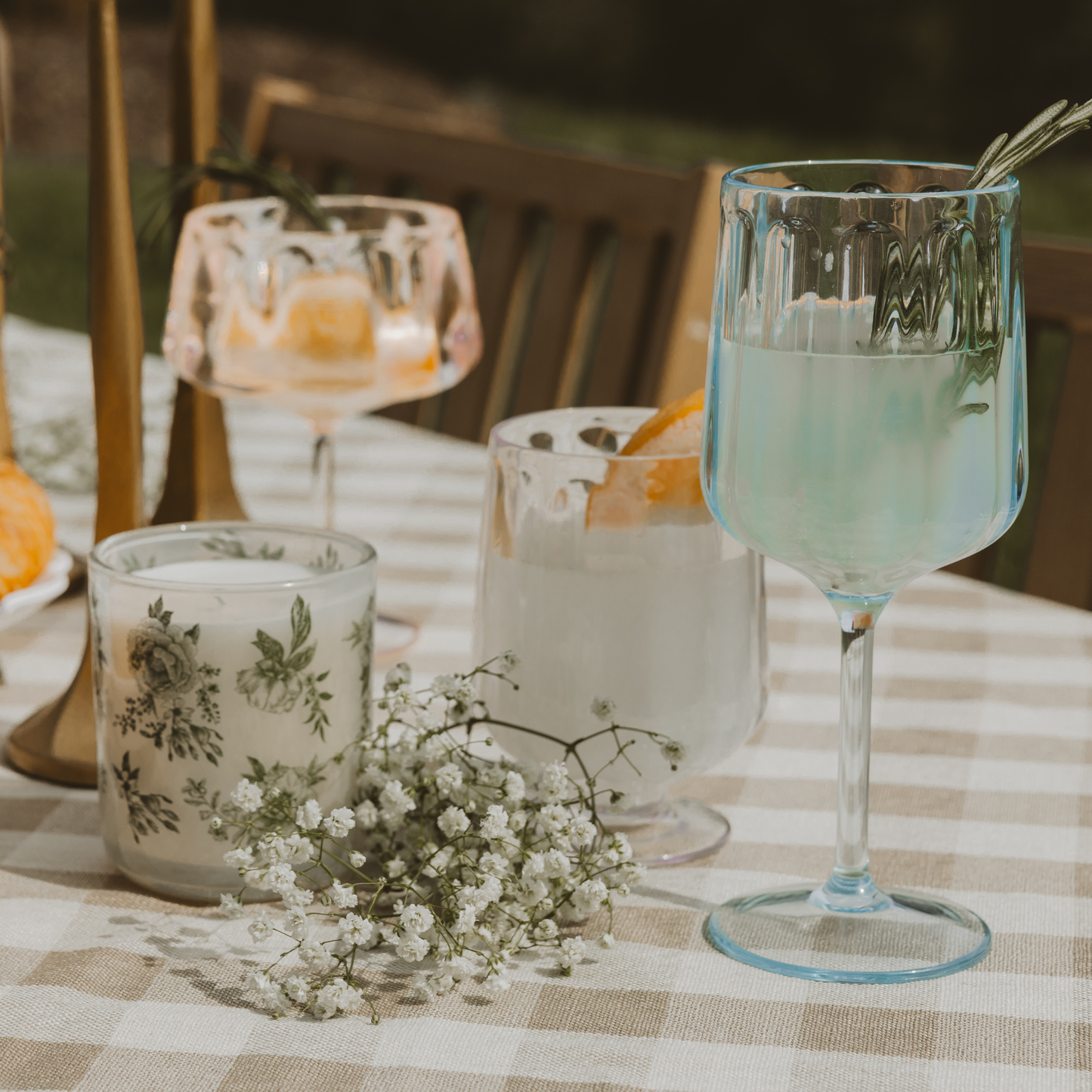 *NEW* Cocktail Goblet Glass - Home Decor & Drinkware