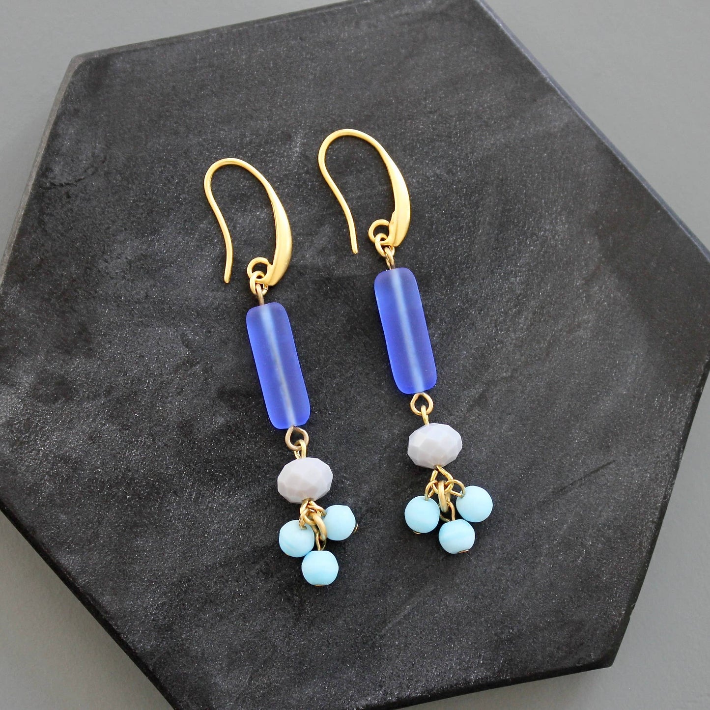 KYLE32 cobalt glass earrings