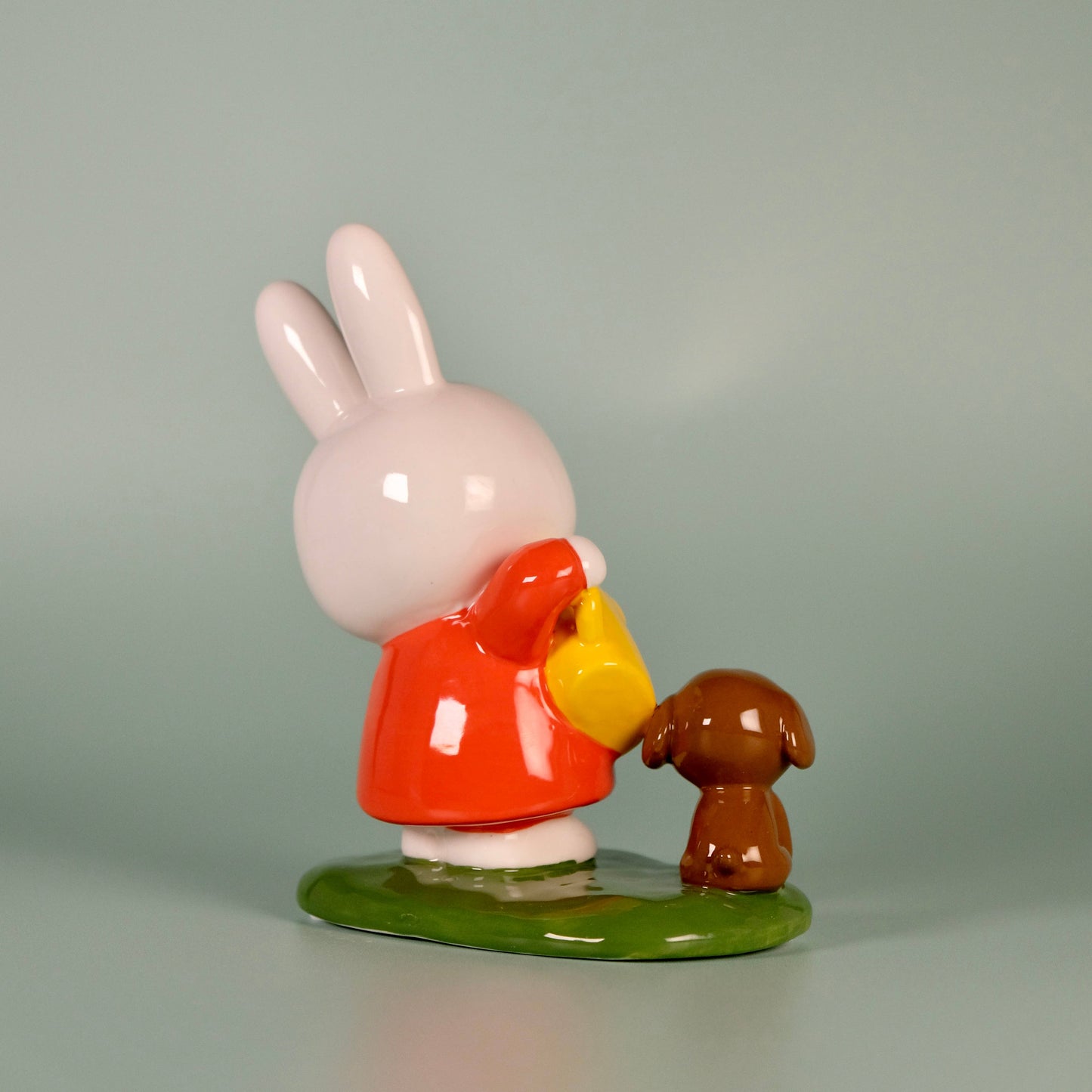 Growing Daisy Figurine