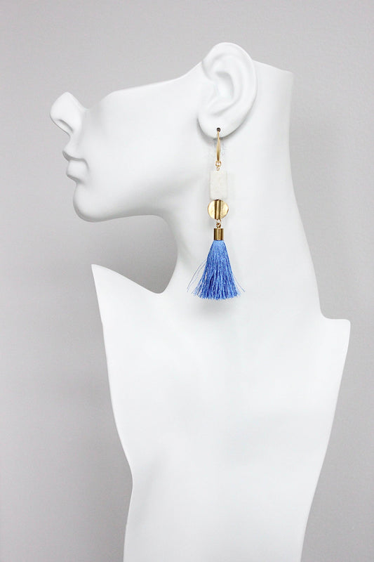 GNDE114E white and blue tassel earrings
