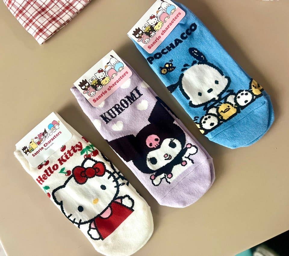 Sanrio Cotton Sneakers Happy Vibes ankle Cotton Socks