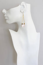 Load image into Gallery viewer, ISLE44 Mother-of-pearl and gold hematite earrings
