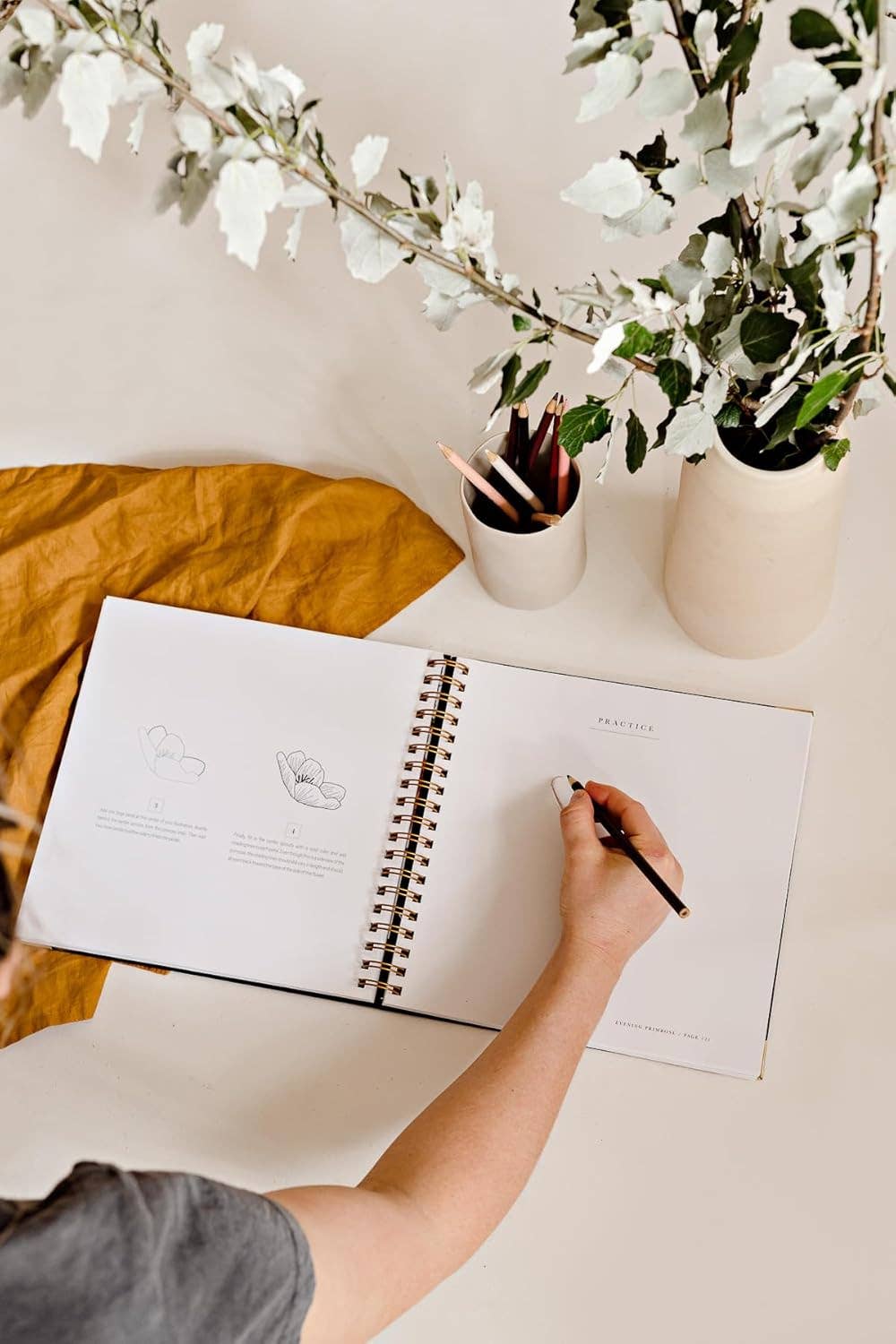 Florals By Hand: How to Draw Modern Floral Projects