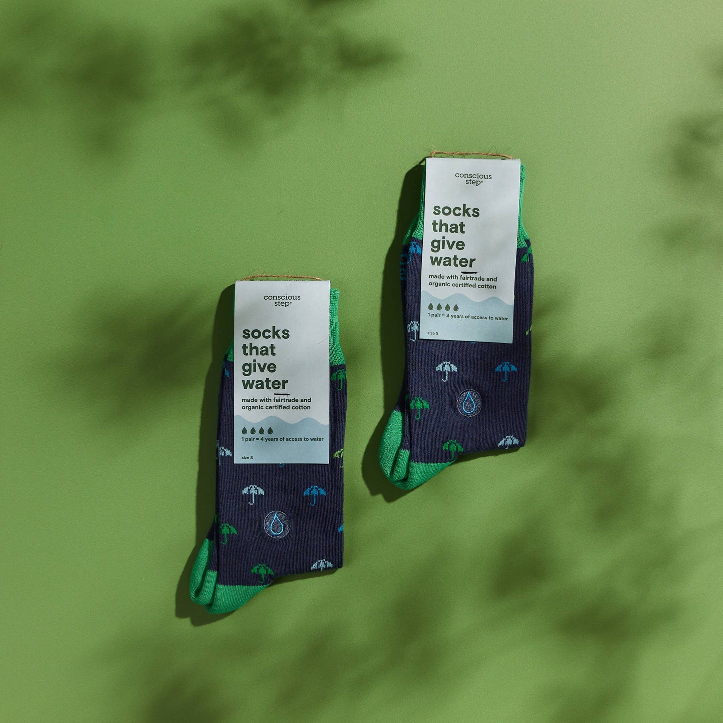 Socks that Give Water (Navy Umbrellas)