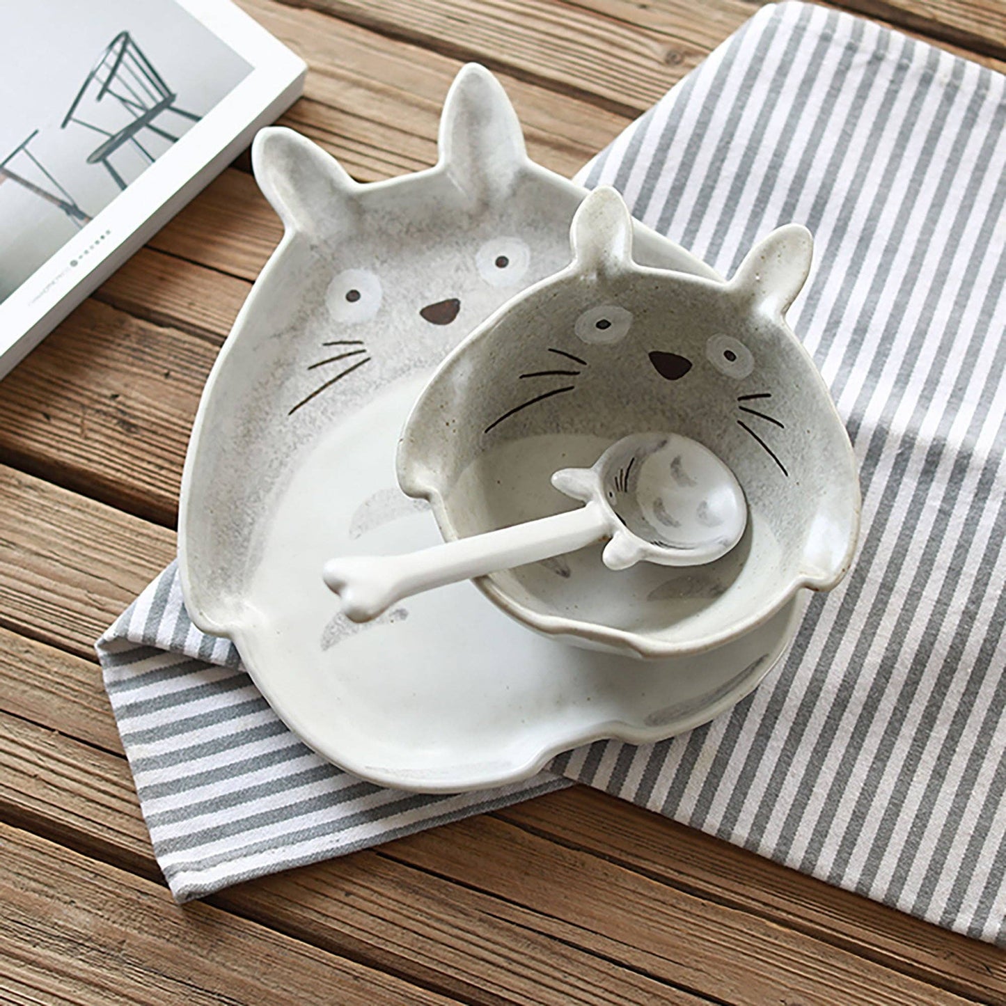 Japanese-style cute tableware