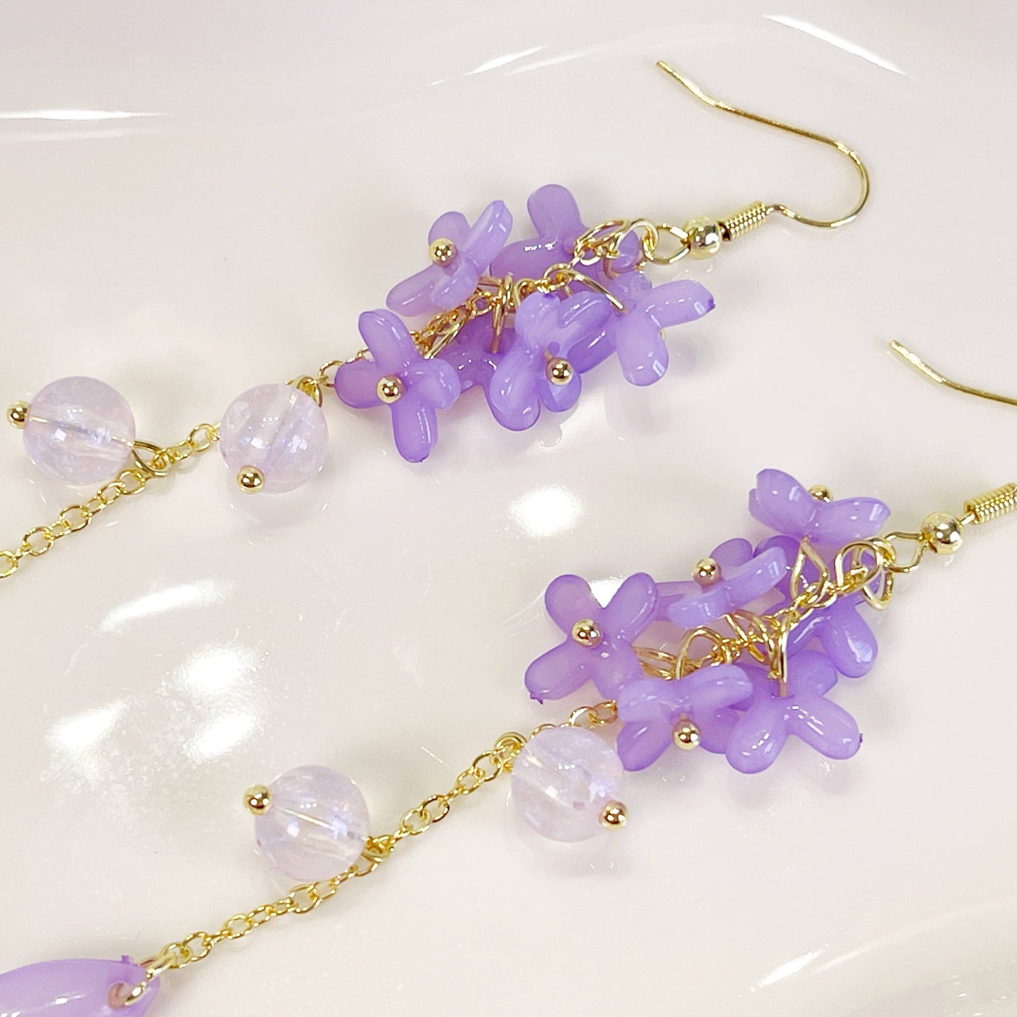 E195 purple lily flower long dangle beads earrings