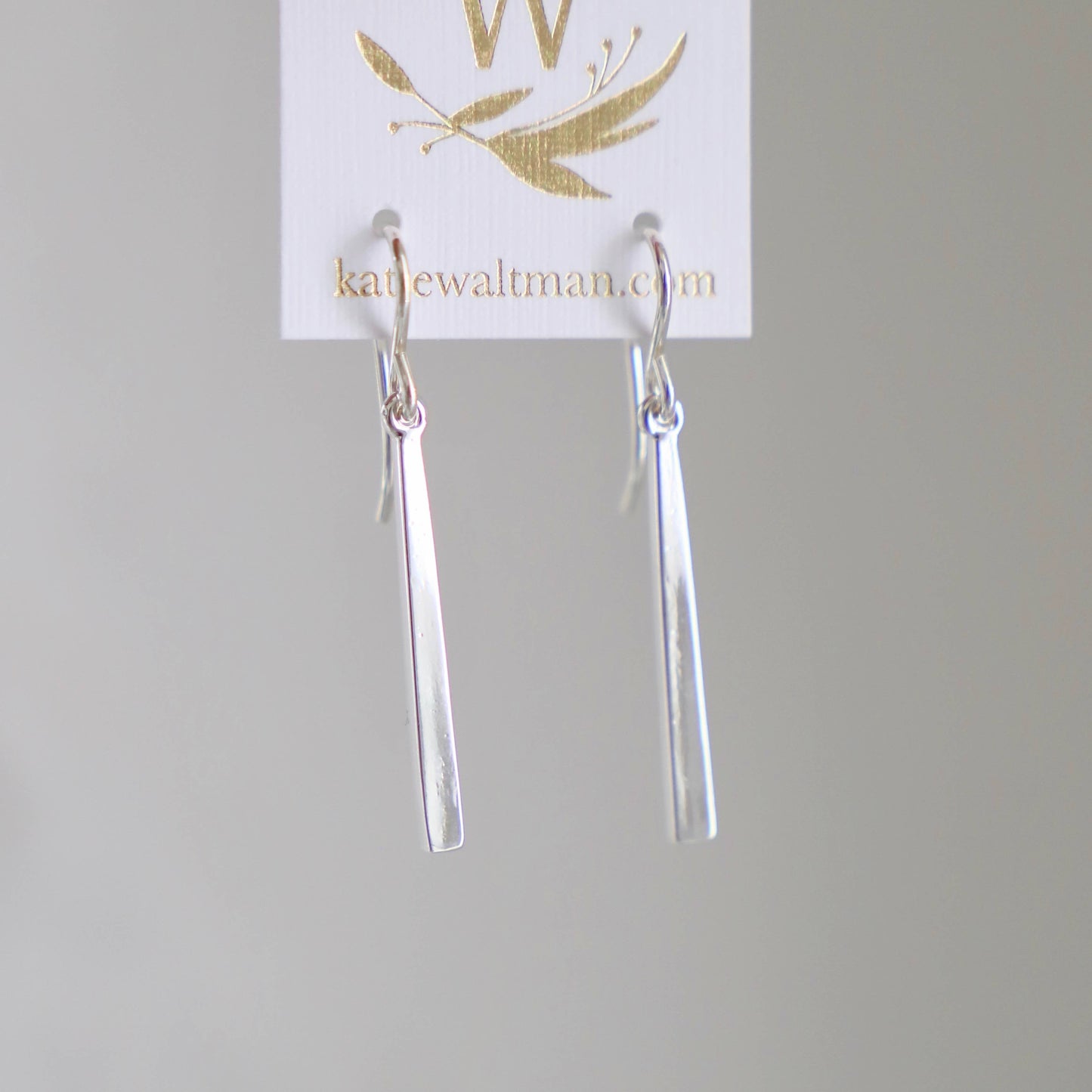 PETITE BAR EARRINGS