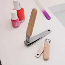 Load image into Gallery viewer, Wood Nail Clippers S 2

