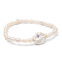 Load image into Gallery viewer, Pearl Affirmation Bracelet - Protection/Silver
