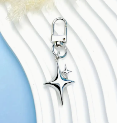 Hollow Star Metal Keychain