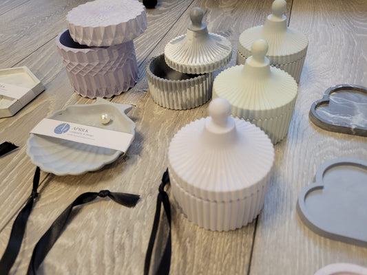 Small Round Container with Lid