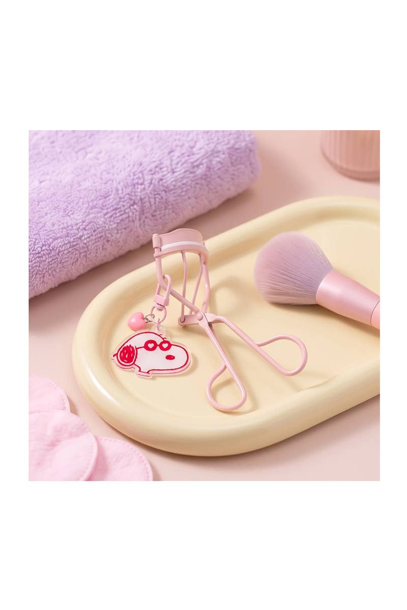 Peanuts Eyelash Curler & Snoopy Keychain