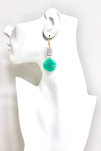 Load image into Gallery viewer, HYLE37 Vintage green glass earrings
