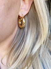 Load image into Gallery viewer, 18k Gold Filled Thick Small Hoop Earrings
