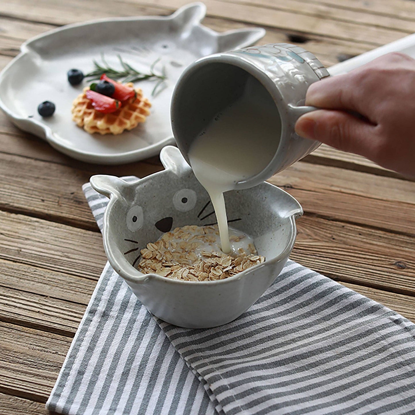 Japanese-style cute tableware