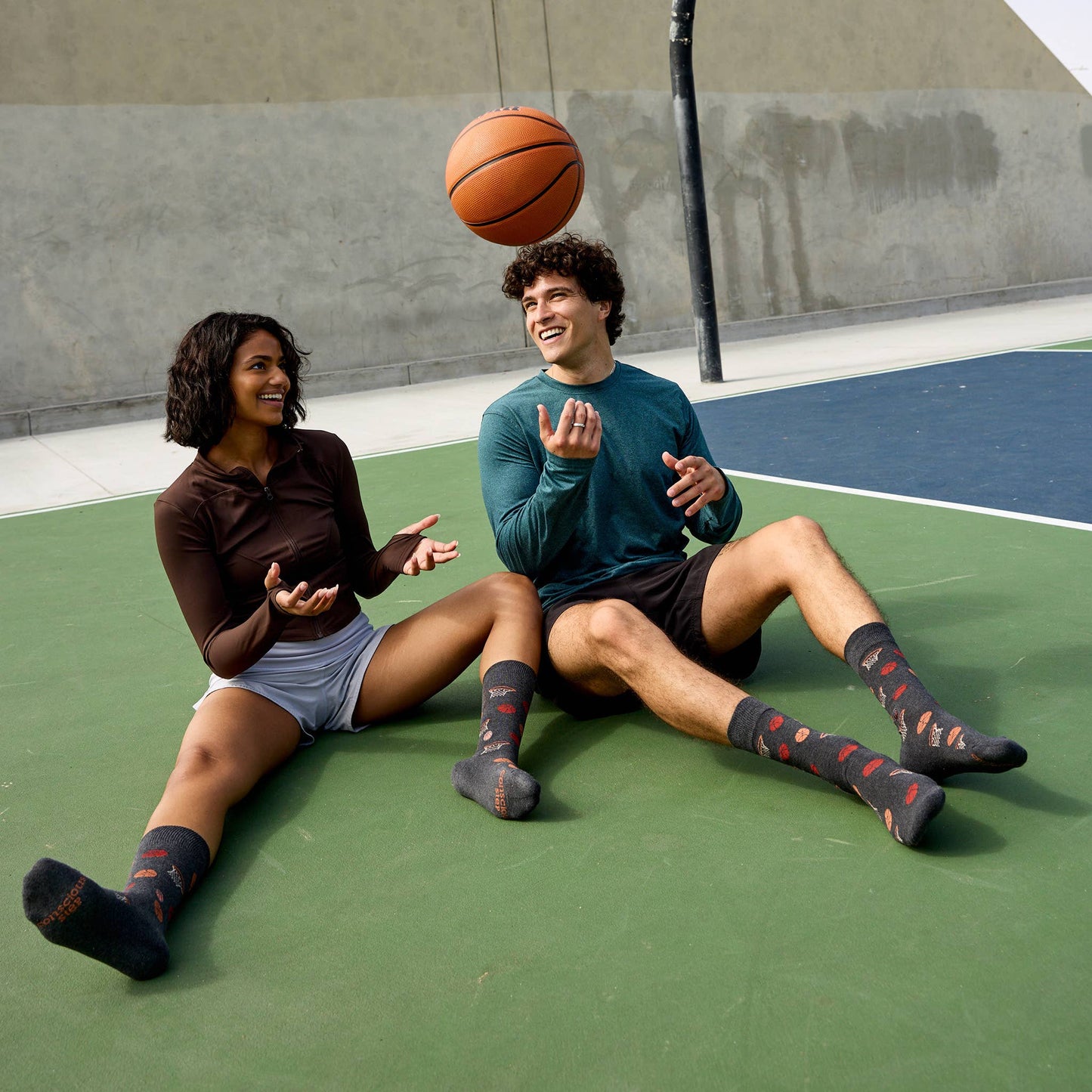 Socks that Support Youth Sports (Gray Basketballs)