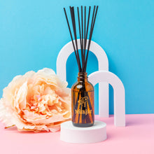 Load image into Gallery viewer, Wallflower - Tobacco &amp; Peony 4oz Reed Diffuser
