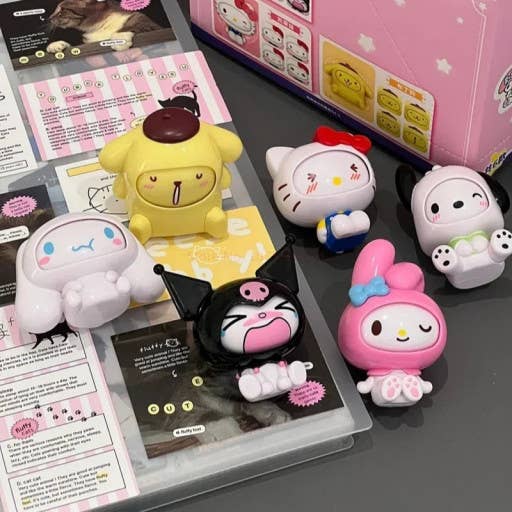 Sanrio Face off Collectable blind Random Figure BOX