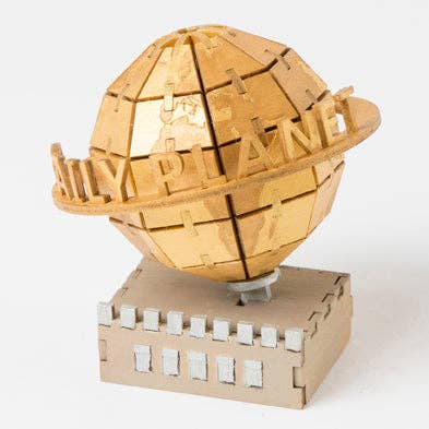 IncrediBuilds: DC Comics: Superman: Daily Planet 3D Wood Model and Book
