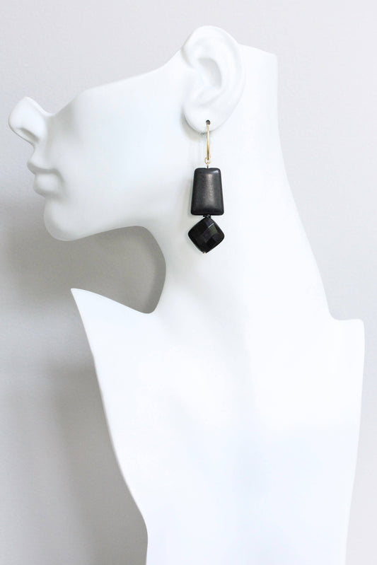 JLTE37 black geometric earrings