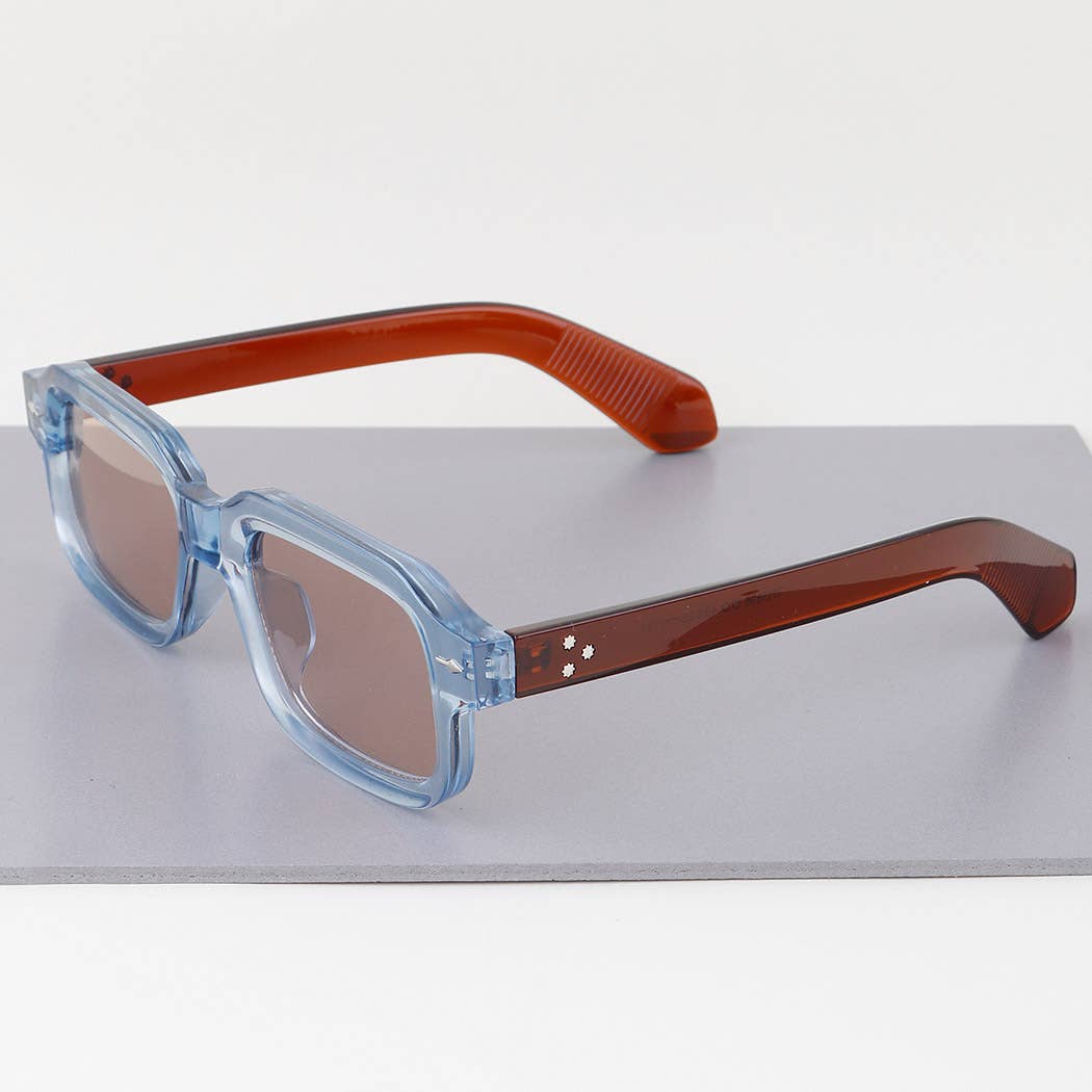 Cool Tinted Wayfarer Sunglasses
