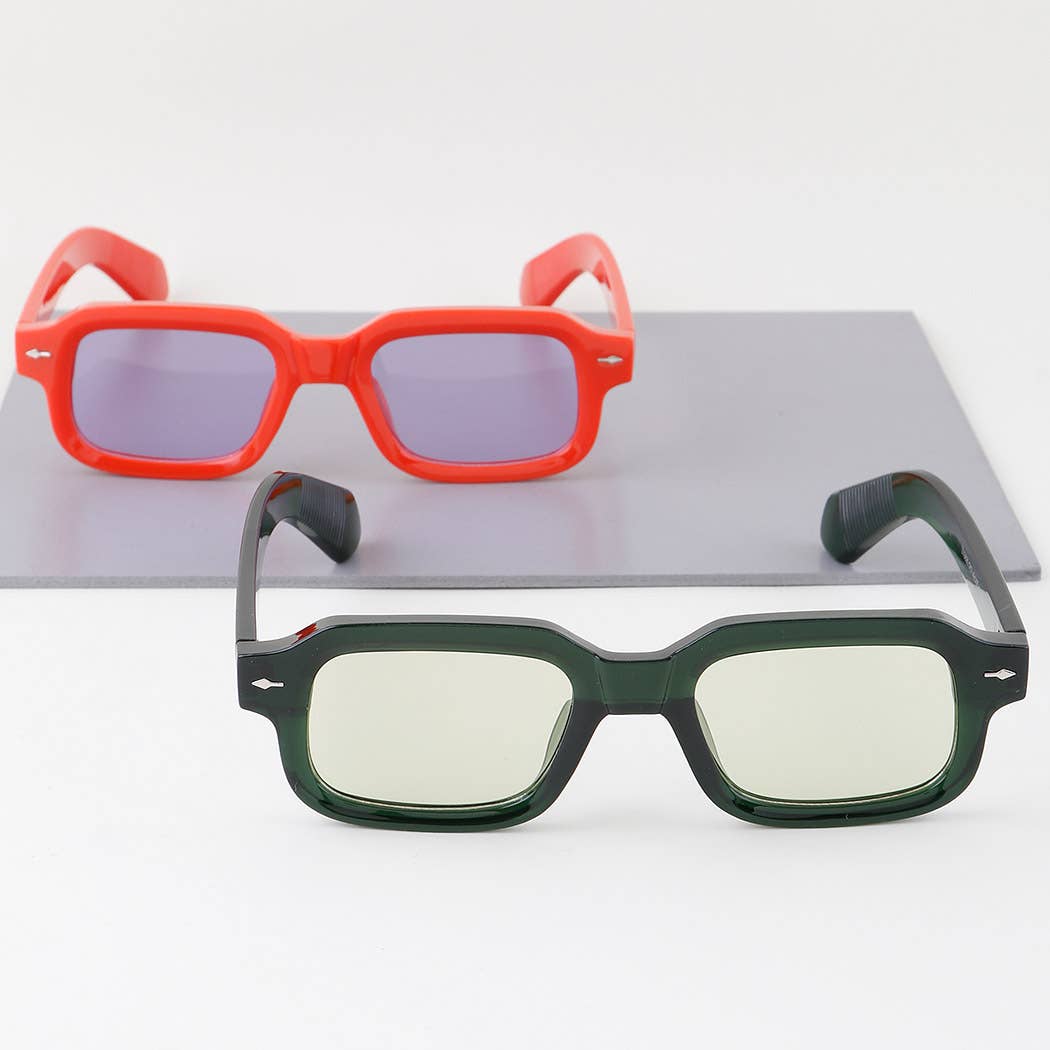 Cool Tinted Wayfarer Sunglasses