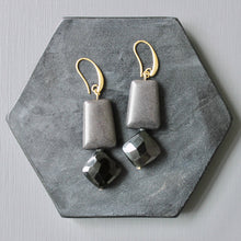 Load image into Gallery viewer, JLTE37 black geometric earrings
