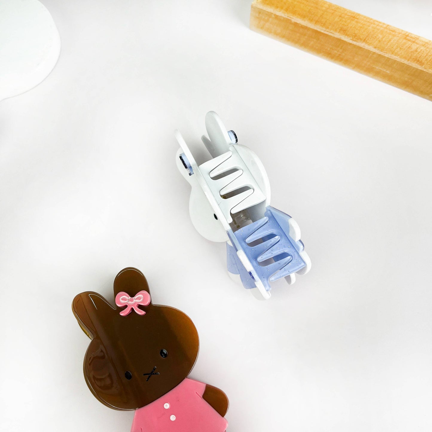 Cartoon cute acetate bunny hair claw clip