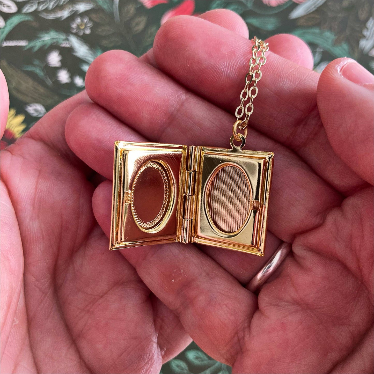 Book Locket Harry Potter - Book 1