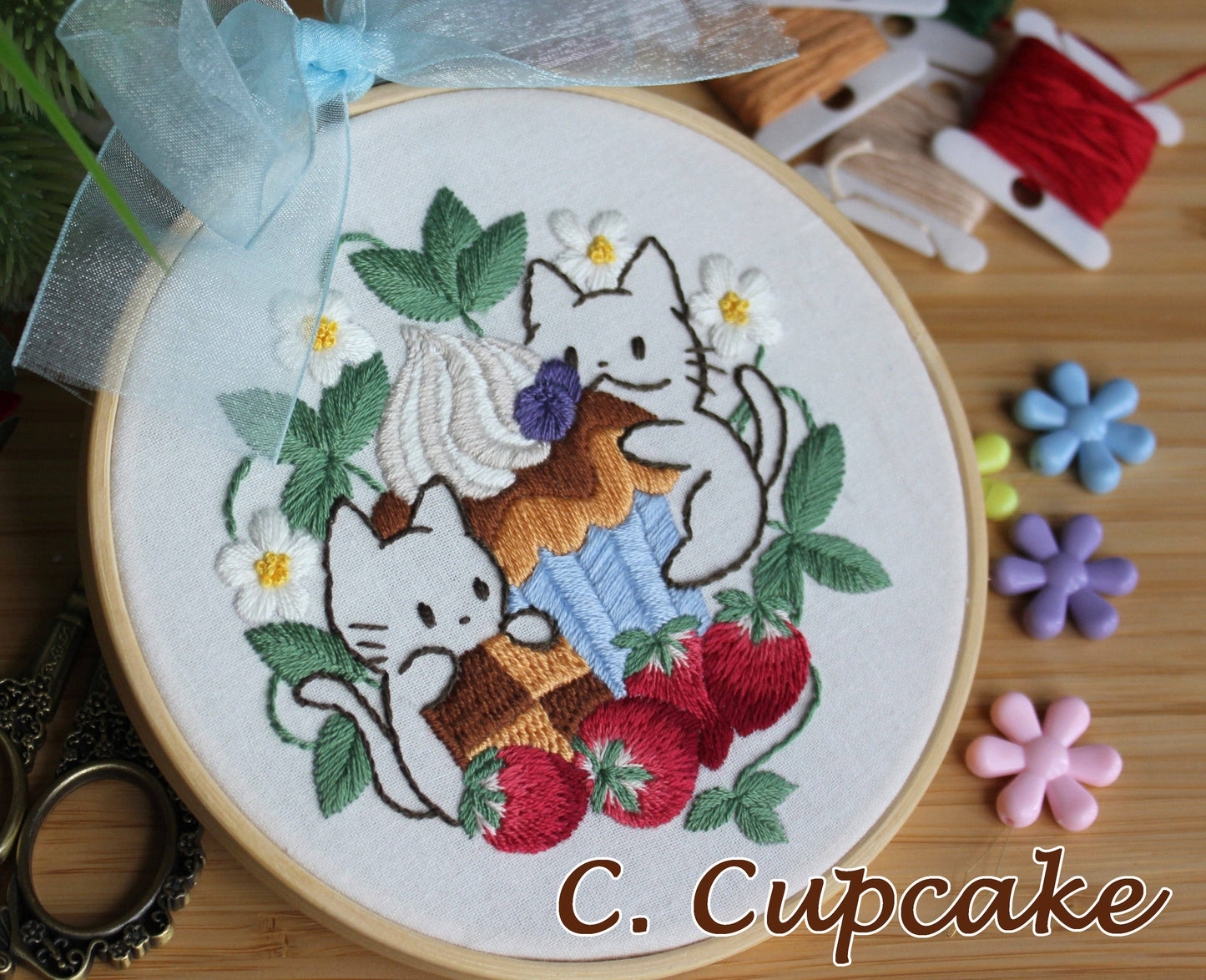 DIY Embroidery Kit Cupcake from Sweets & Cat Collection