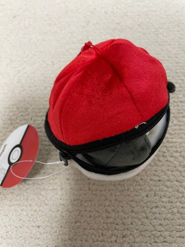 Pokemon Poké Ball Plush Pouch + Random Keychain 8cm SET