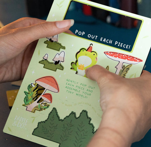 HAPPY BIRTHDAY FROG POP OUT CARD