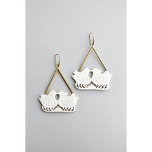 Load image into Gallery viewer, GNDE104 carved bird bone earrings
