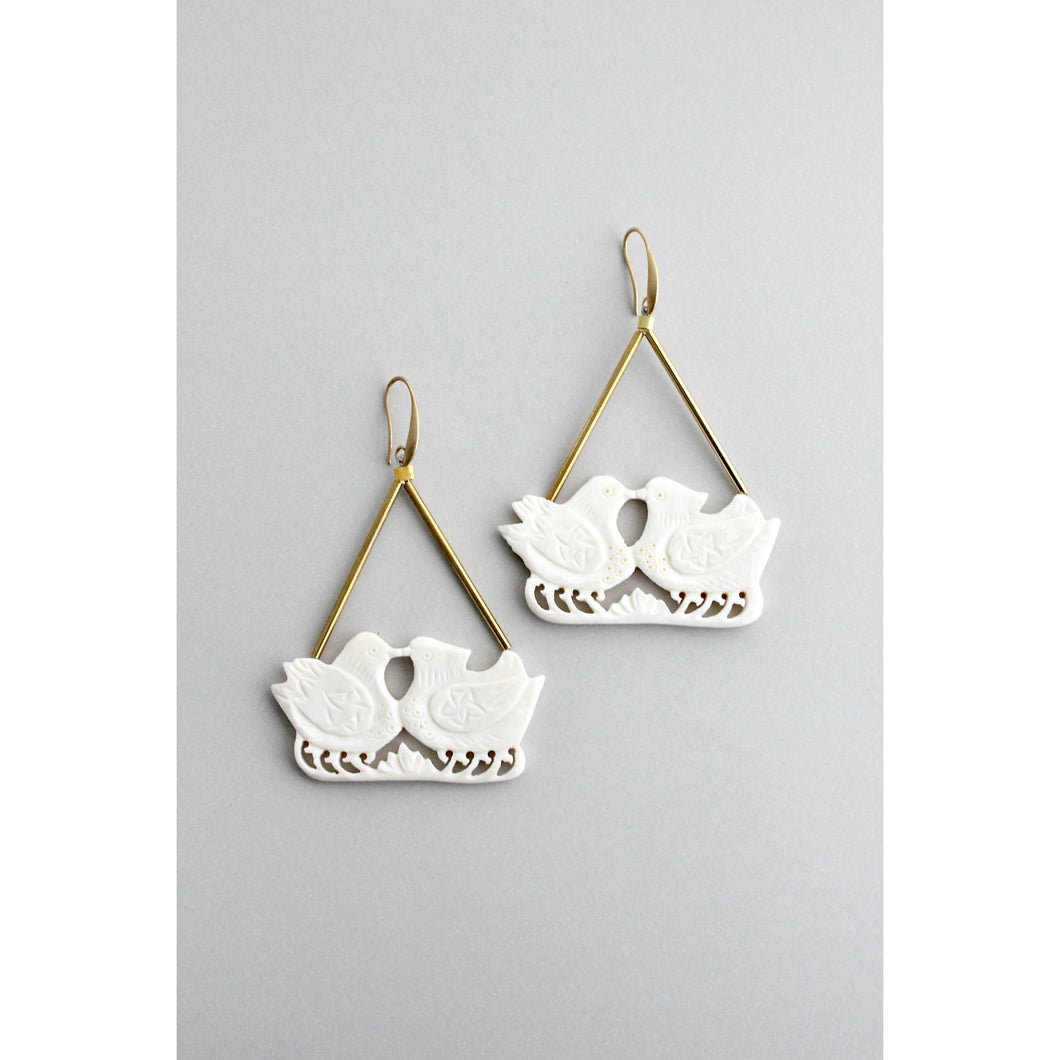 GNDE104 carved bird bone earrings