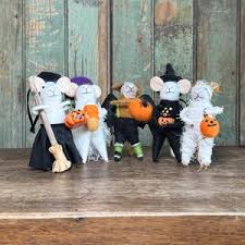 Wool Felt Halloween Mouse Ornament